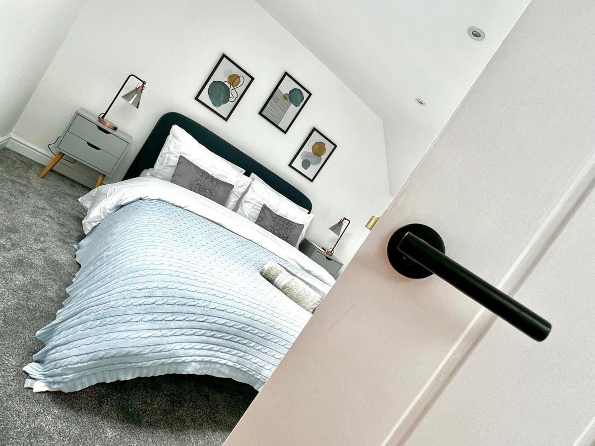 Central, Stylish - 2 Bed Property, The Stable @ Warrenfield, Free Wifi & Parking أوركني المظهر الخارجي الصورة