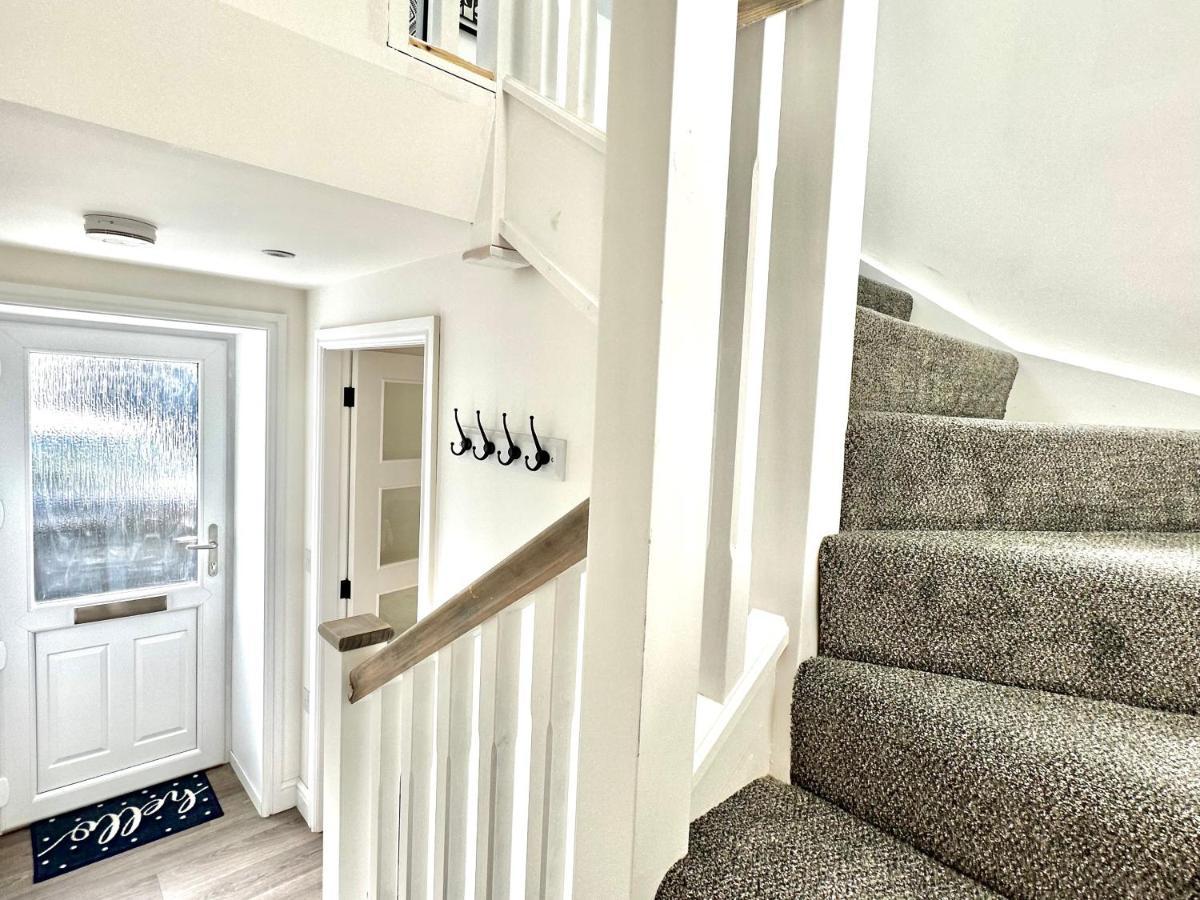 Central, Stylish - 2 Bed Property, The Stable @ Warrenfield, Free Wifi & Parking أوركني المظهر الخارجي الصورة